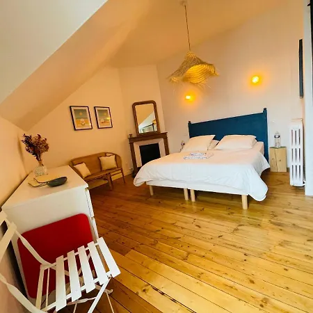 Avec Balcon Au Coeur De *