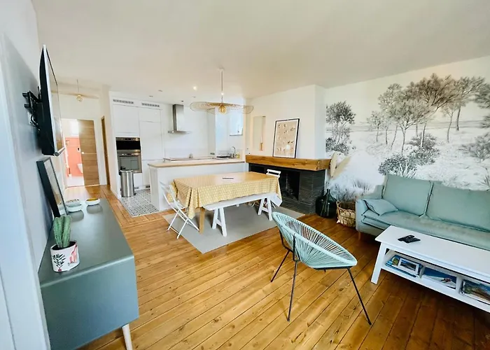 Avec Balcon Au Coeur De